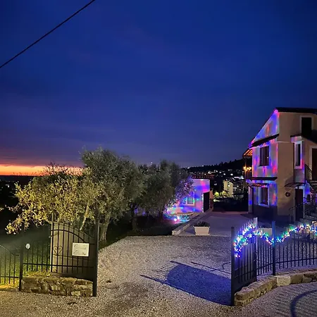 Apartma Fiore *